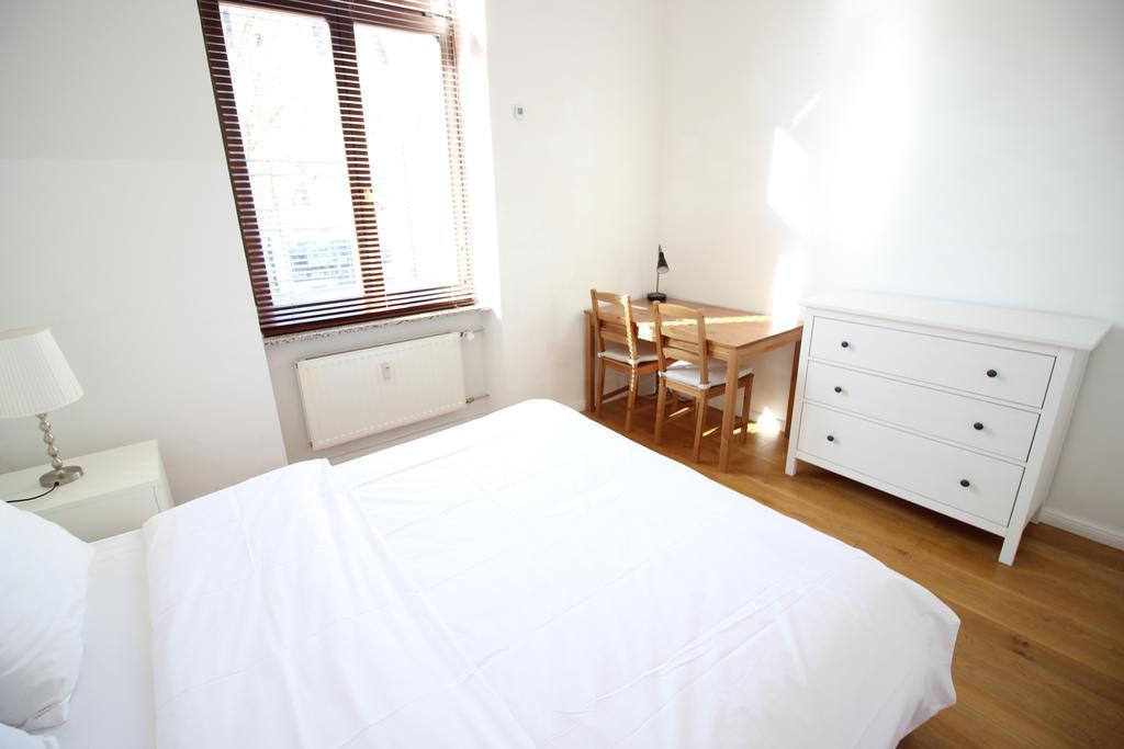 Premium Apartment In The Heart Of Кёльн Экстерьер фото
